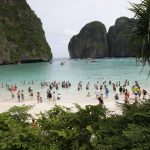 7 Pantai Terindah di Indonesia yang Harus Masuk Daftar Wisata Anda